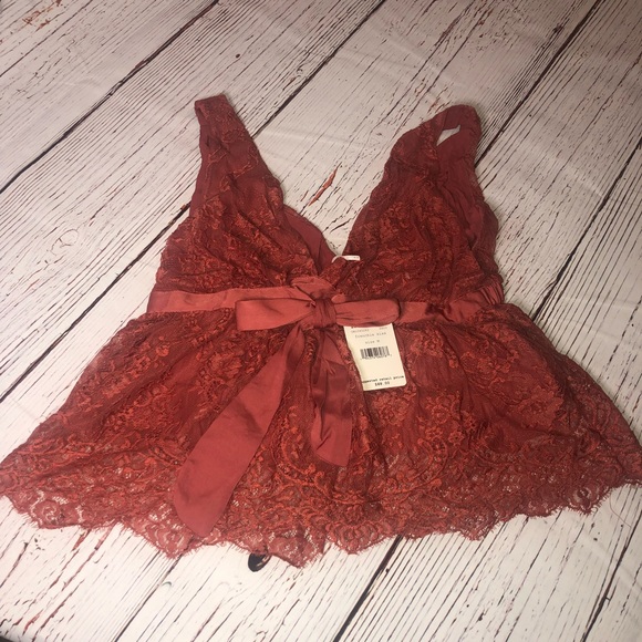 Free People Chante Lace Tank Top Red NWT - Picture 4 of 9